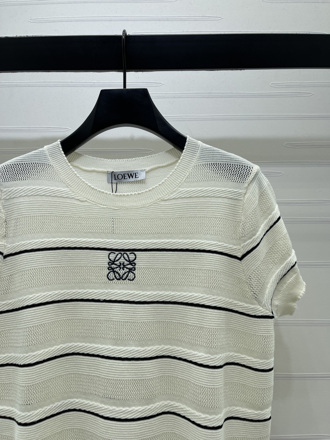 Women's short sleeves